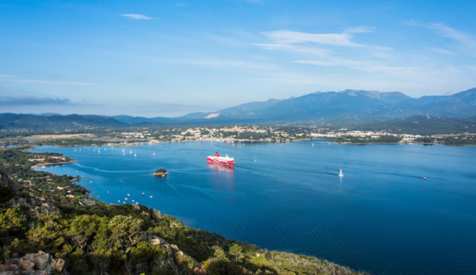 Ferry de la Corsica Linea à Porto Vecchio