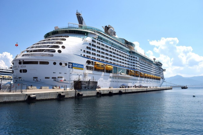 Quelles plages corses découvrir pendant une croisière en méditerranée ?