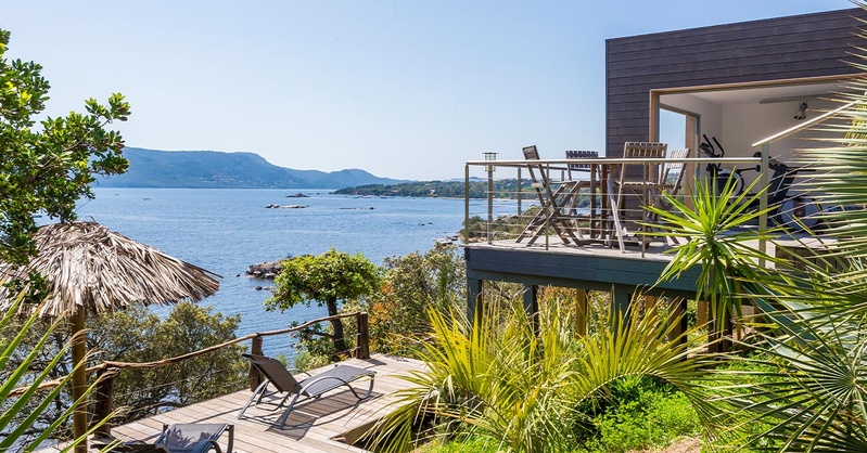 Voyager en Corse : activités, détente et villas de luxe