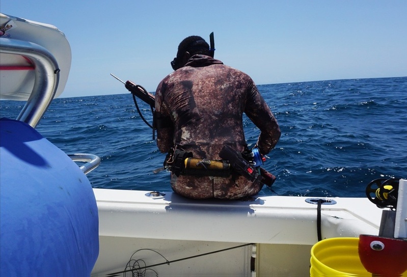 Pêcher en vacances en Corse, une autre façon de découvrir les plages corses