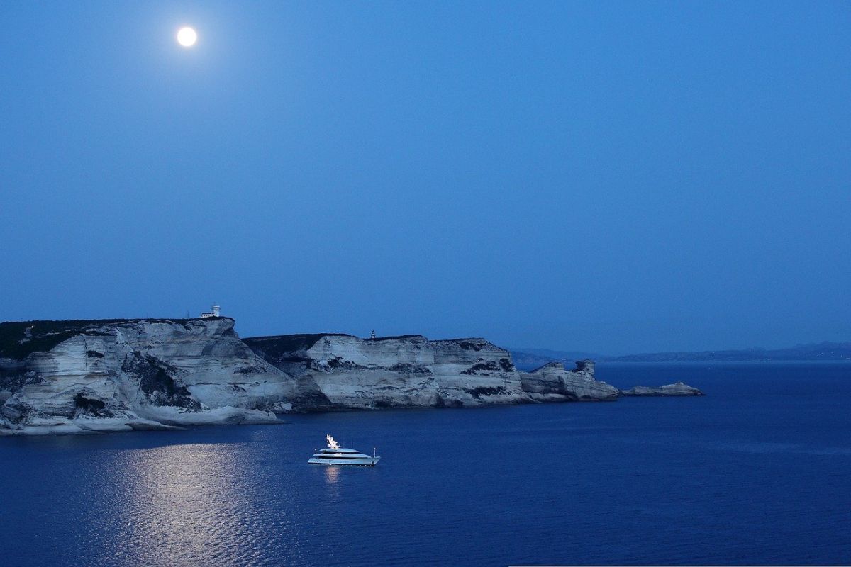 Quel programme pour une croisière 5 étoiles autour de la Corse ?
