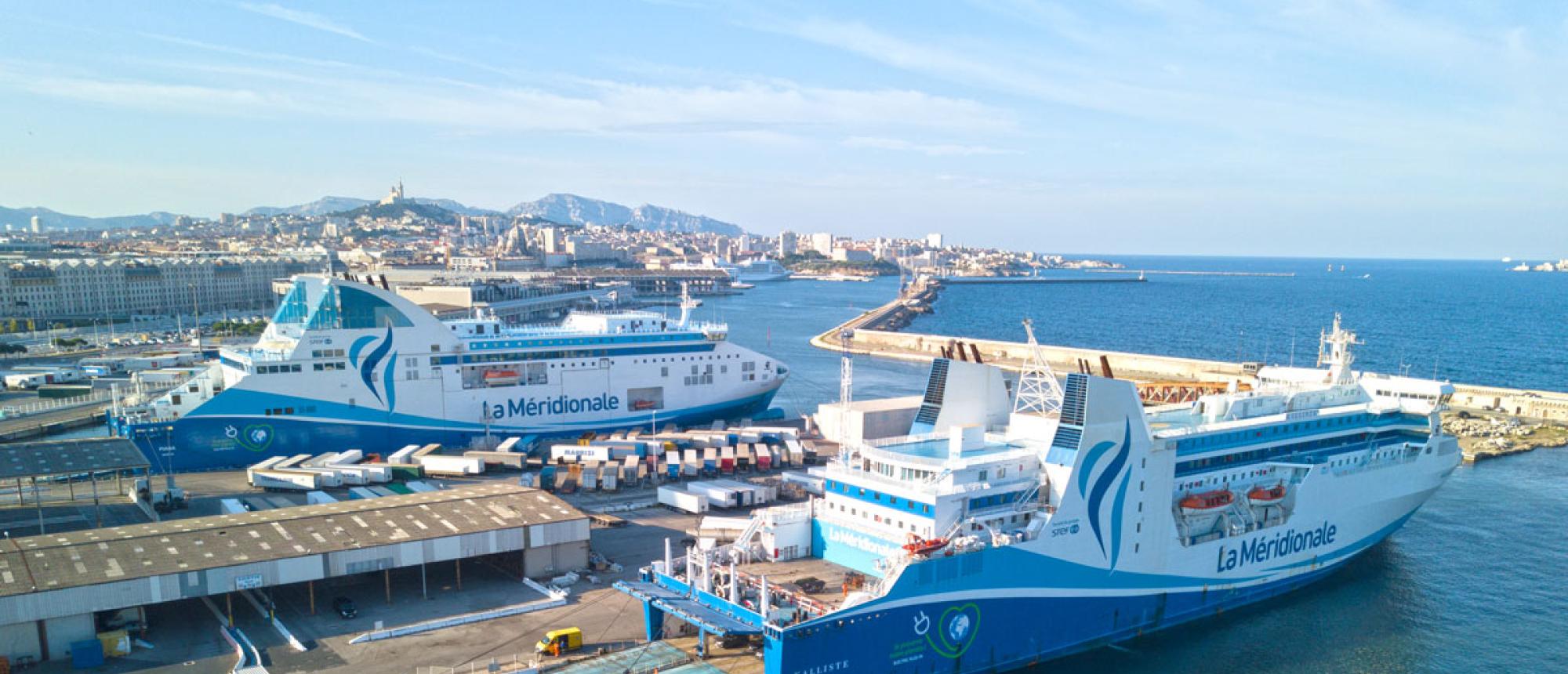 Ferry à Marseille