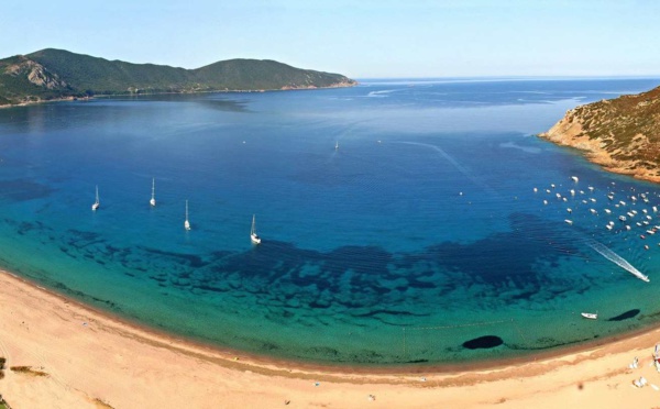 Plage du Golfe de Lava